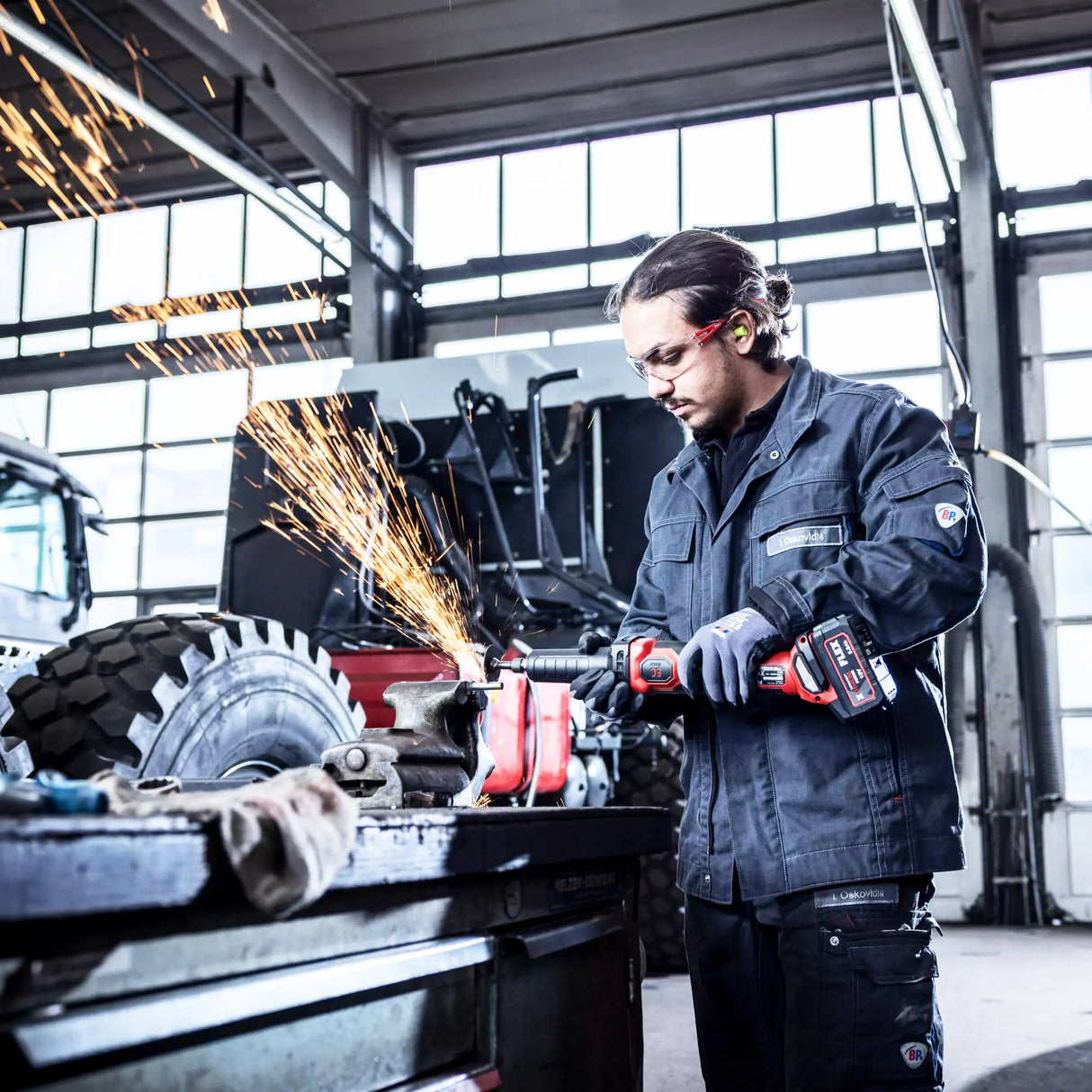 Flex DGE 25 EC C 18V Rak slipmaskin