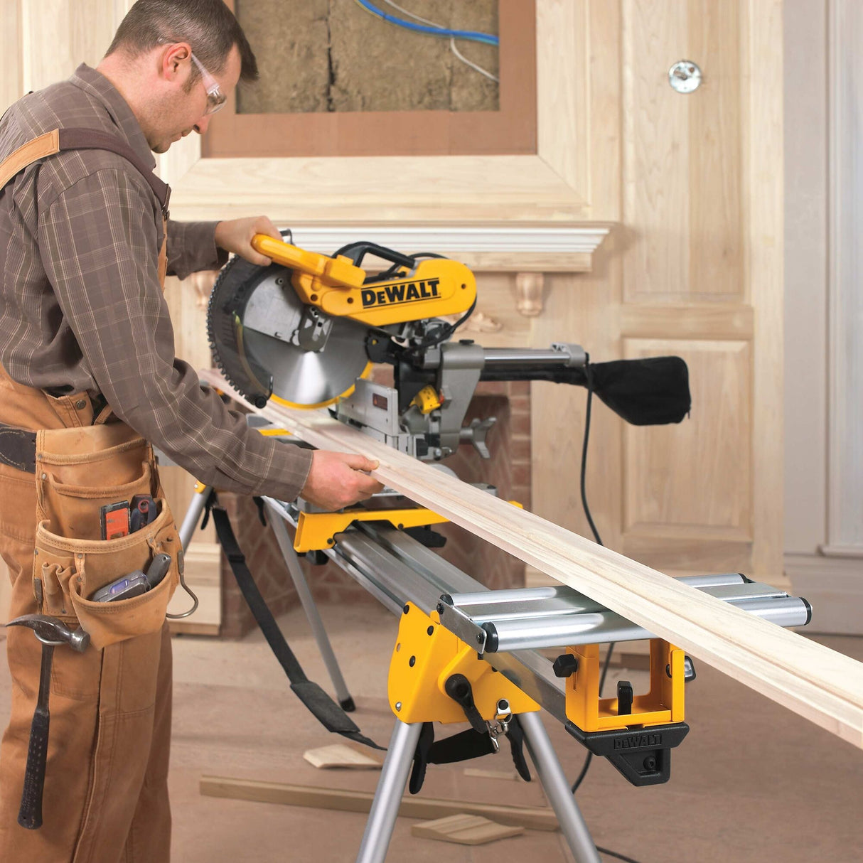 DWS780-QS - Dewalt DWS780-QS 305mm 1675W Kap- och geringssåg - Bild 12