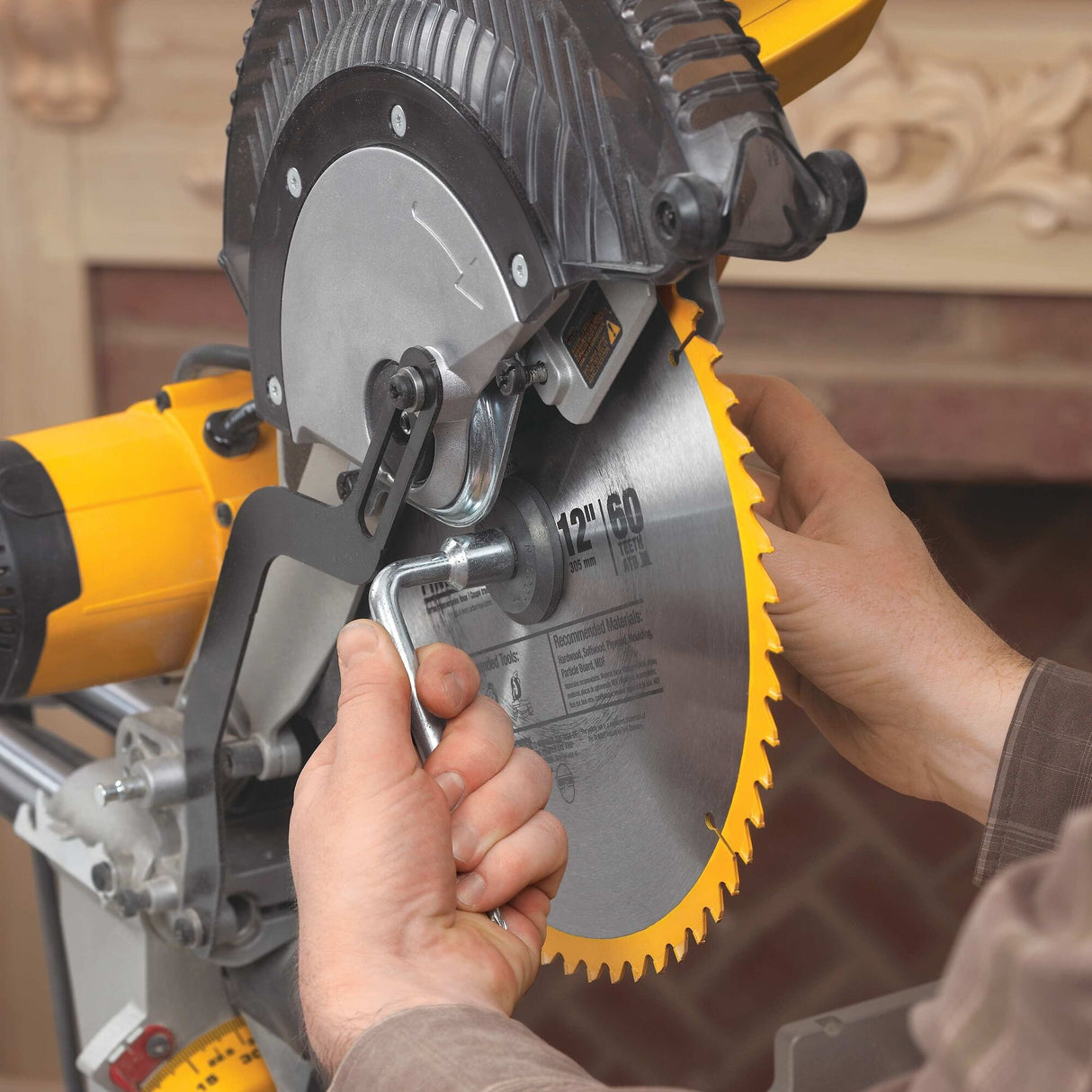 DWS780-QS - Dewalt DWS780-QS 305mm 1675W Kap- och geringssåg - Bild 19