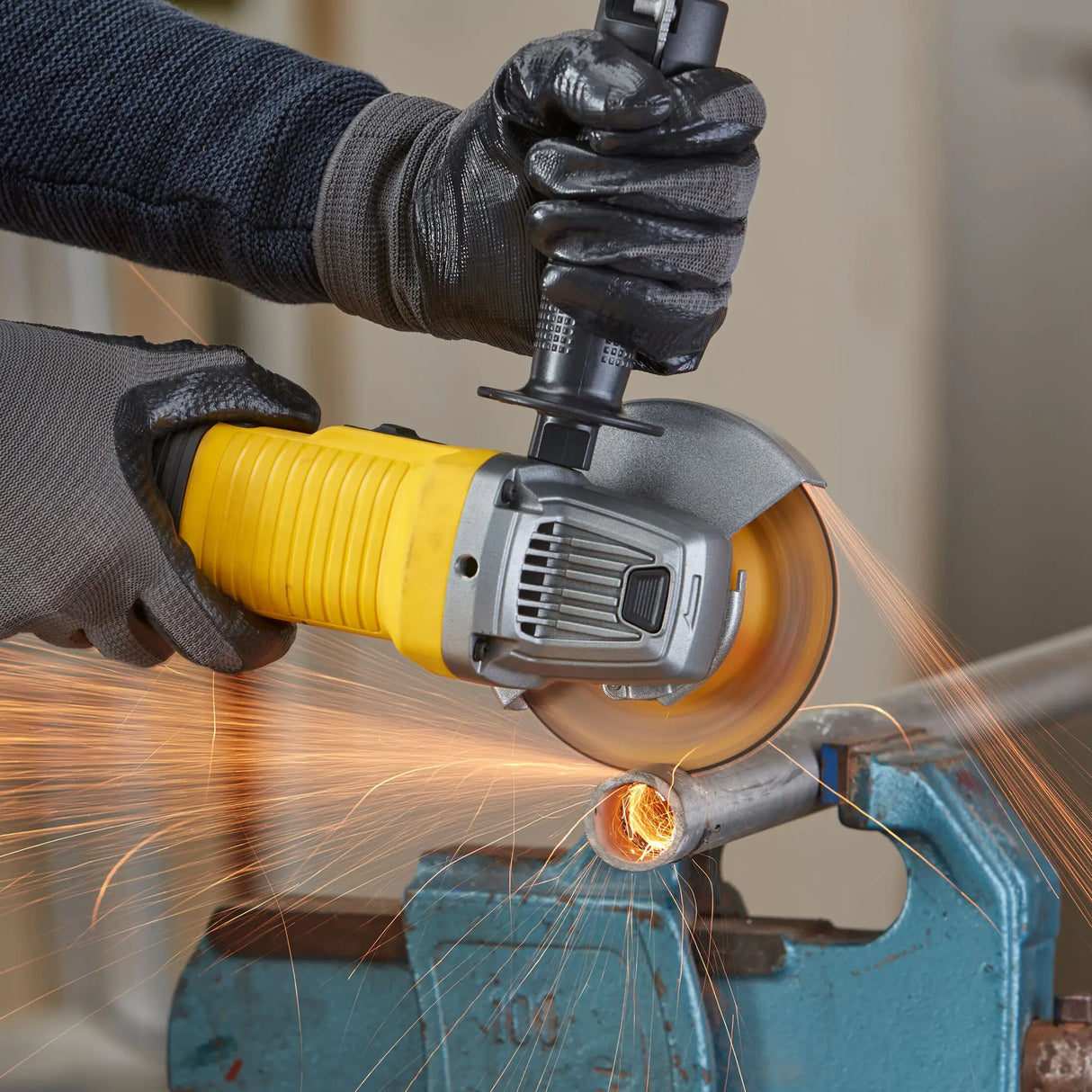 Stanley FMEG210-QS 850W vinkelslip