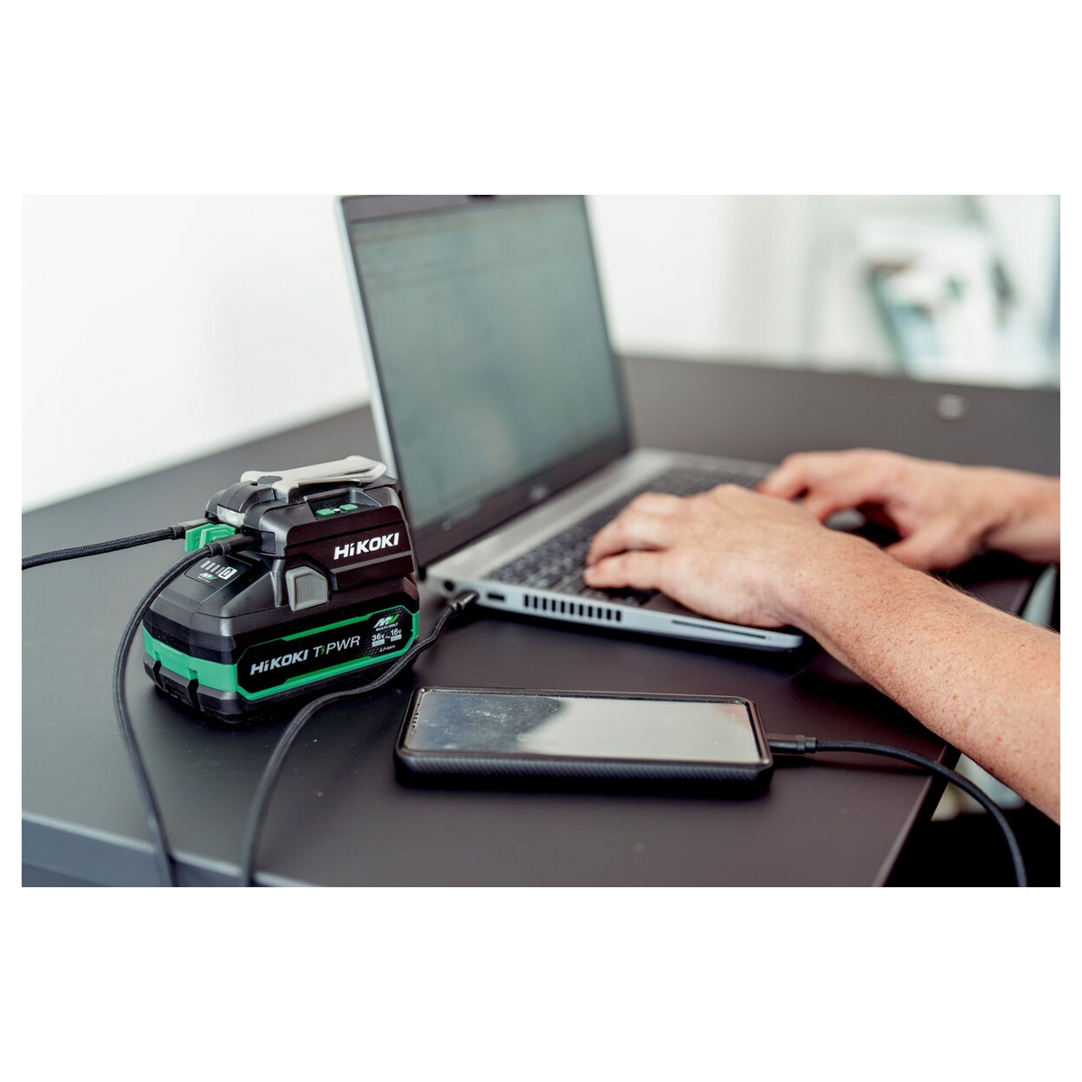 UC18DAW4Z - HiKOKI UC18DAW4Z 18V USB-adapter och laddare - Bild 5