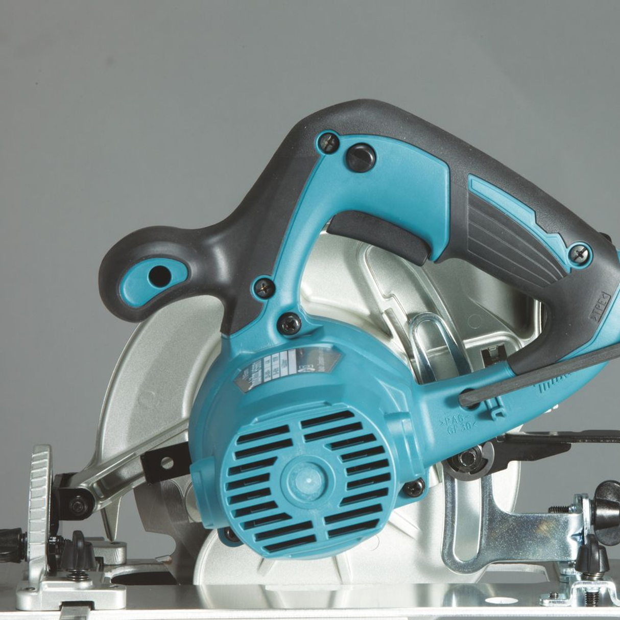 HS6601J - Circular Saw Makita HS6601J 1050W - Image 2