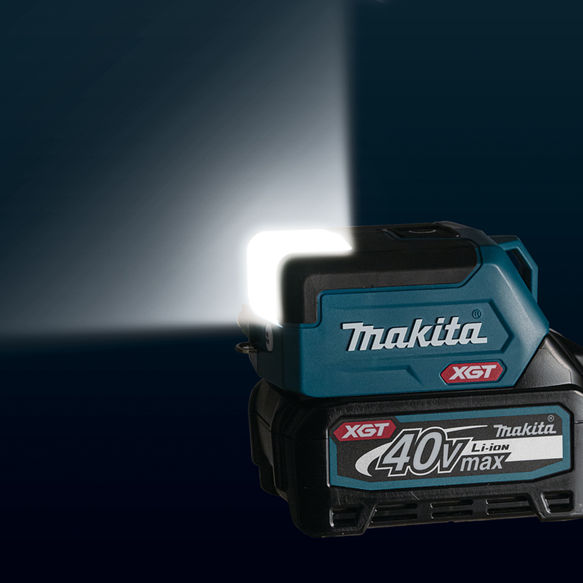 ML011G01 - LED Flashlight Makita ML011G01 with XGT 40V USB Output - Image 14