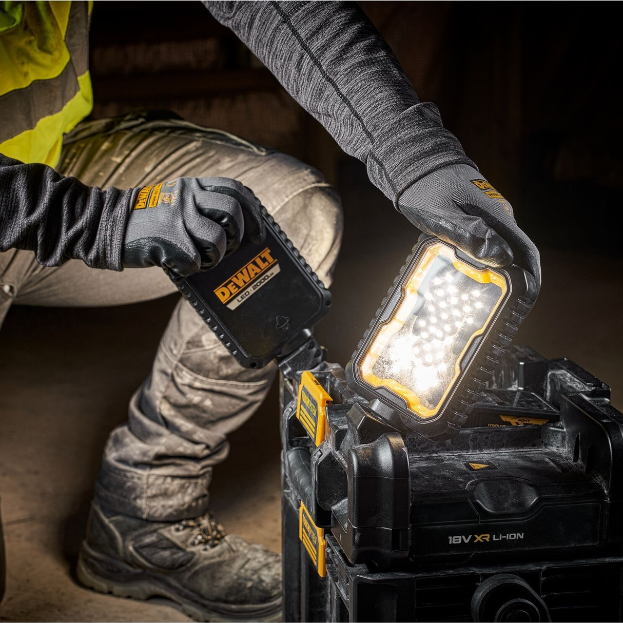 DWST08061-1 - Dewalt DWST08061-1 ToughSystem 2.0 18V Byggarbetsplatsbelysning - Bild 8