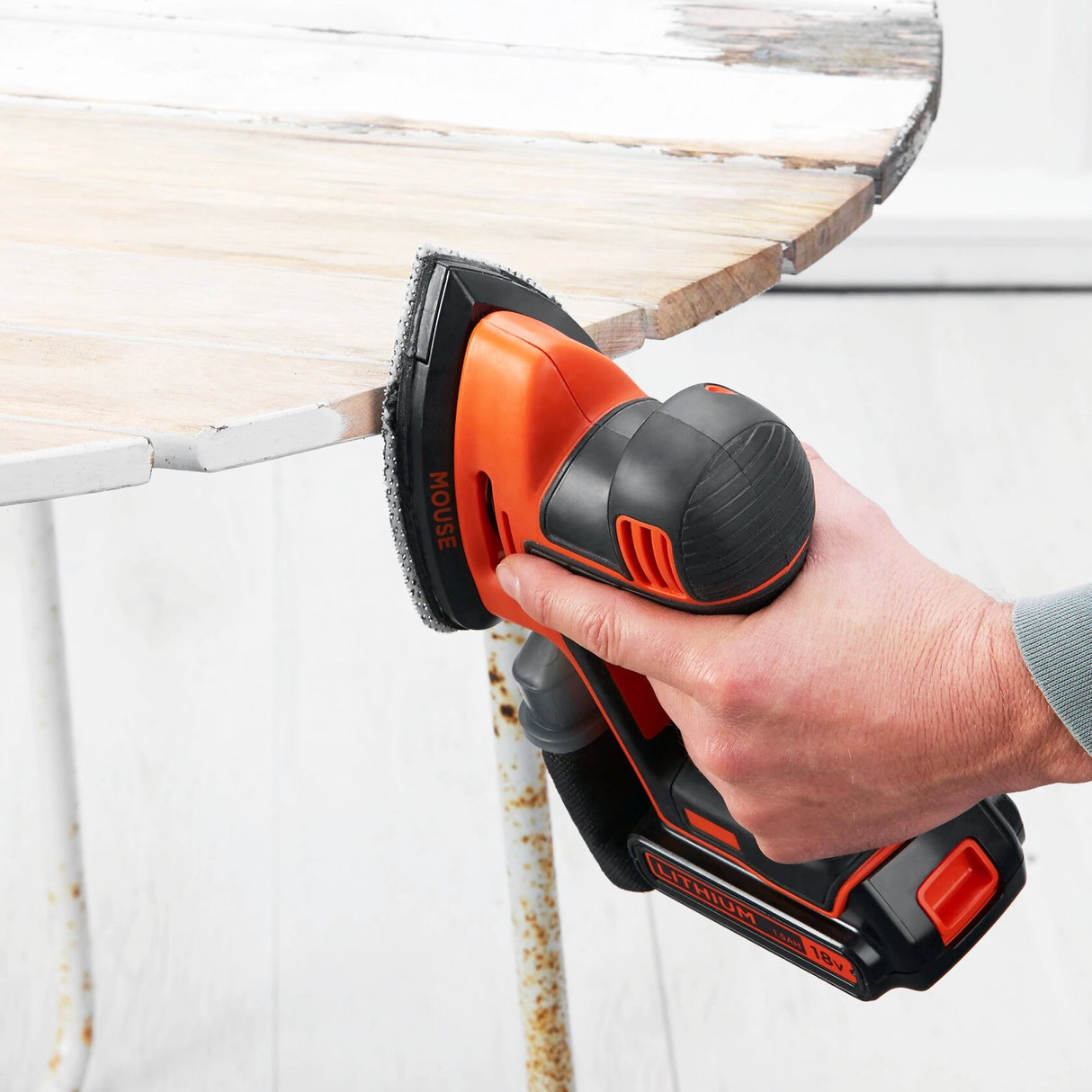 Levigatrice mouse Black+Decker BDCDS18-QW 18V 2Ah