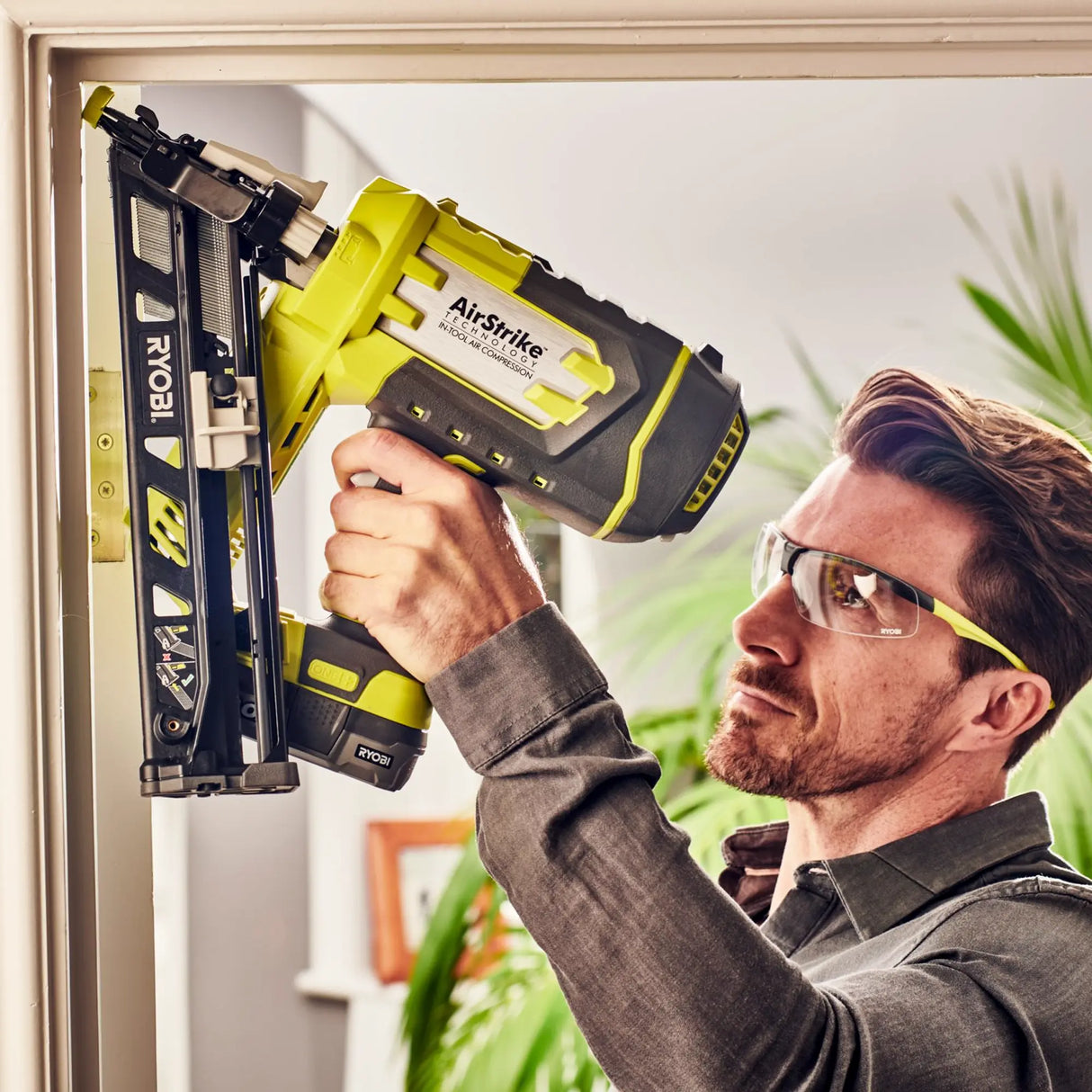 Groppinatrice Ryobi R15GN18-0 18V