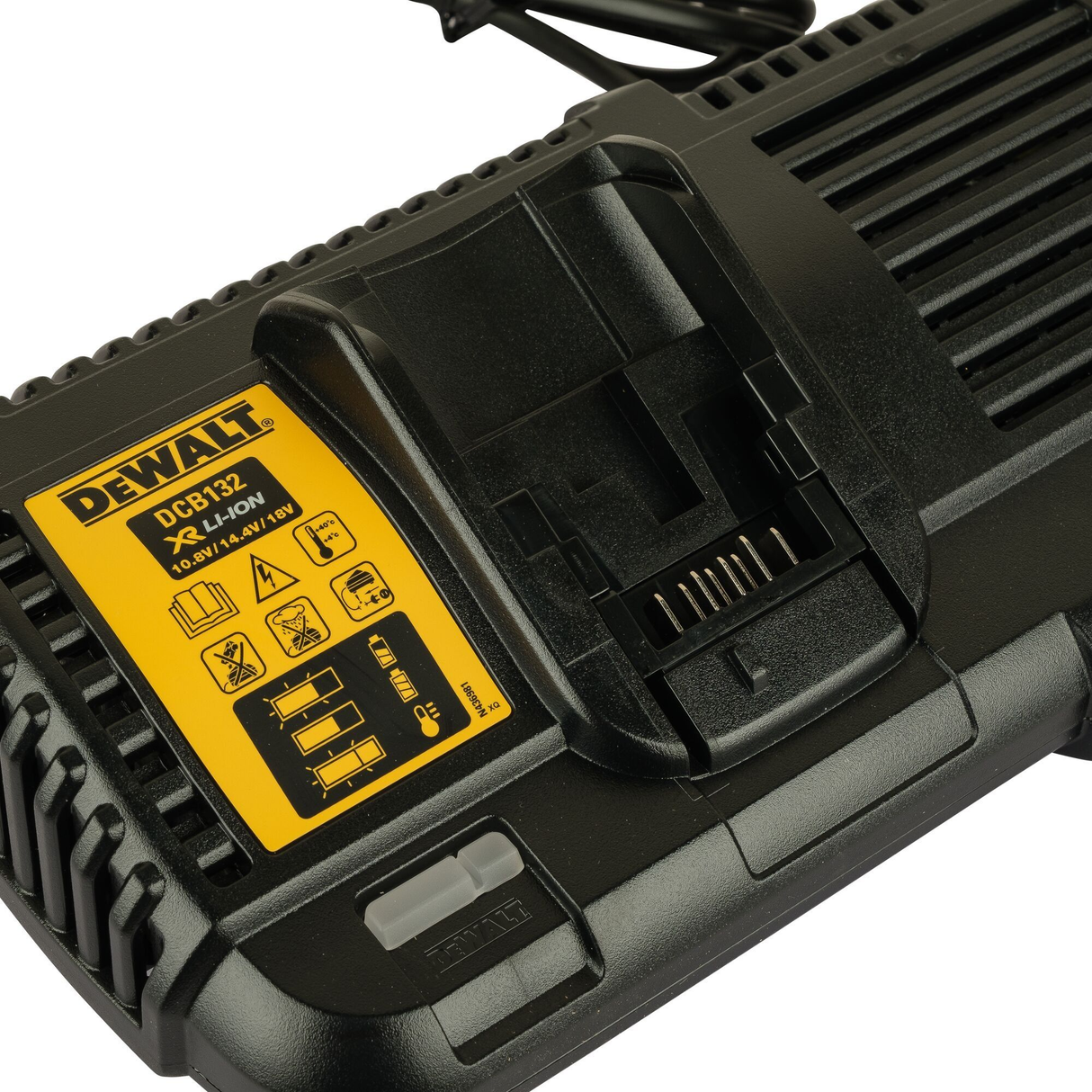 DCB132-QW - Battery Charging Station Dewalt DCB132-QW 18/54V 4A - Image 6