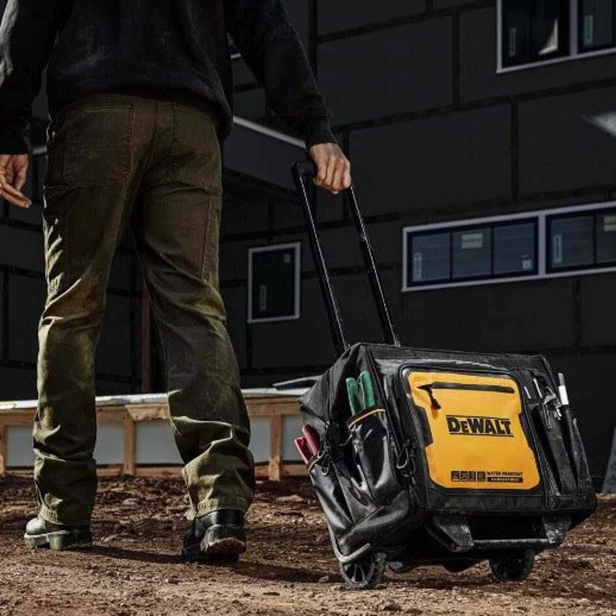 DWST60107-1 - Trolley Bag Dewalt DWST60107 - Image 4