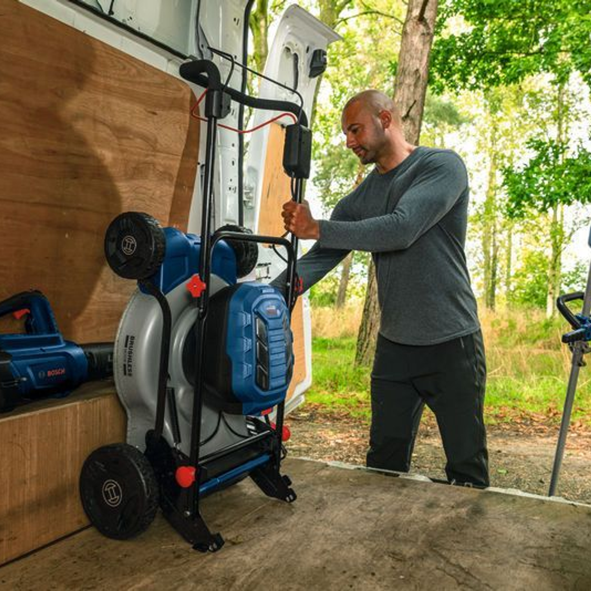 06008C8201 - Lawnmower Bosch Professional GRA18V2-46SP 36V - Image 14