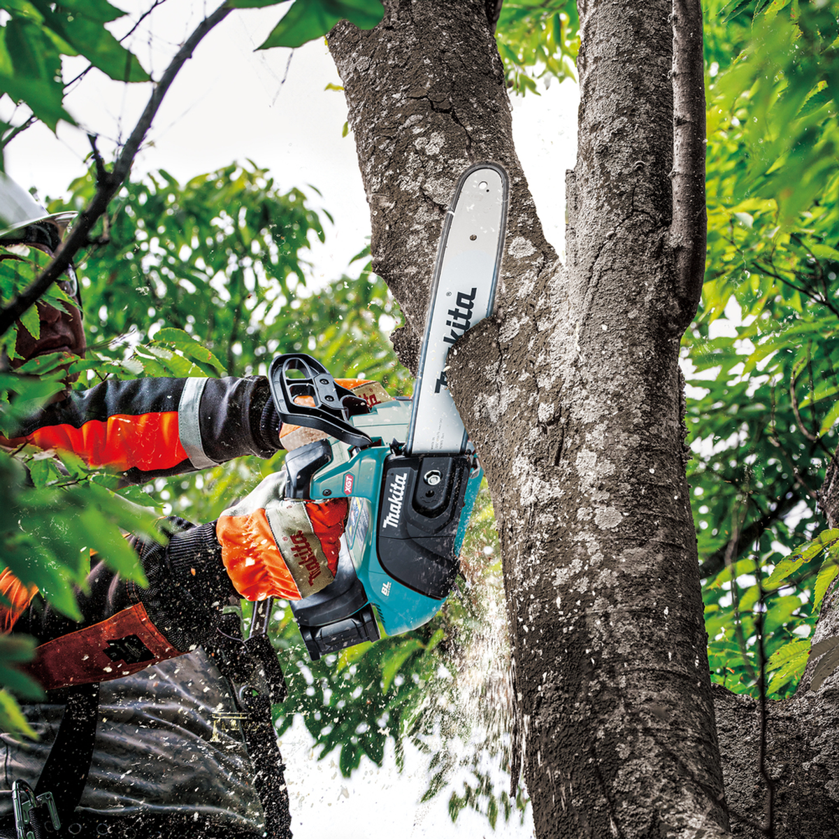 UC032GZ03 - Top-Handle Chainsaw Makita UC032GZ03 XGT 40V - Image 2
